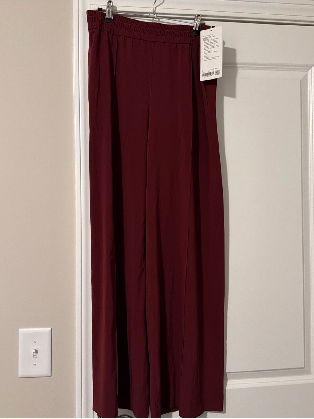 Lululemon Breezily Mid-Rise Pant Regular BBAY M NWT Burgundy Bay